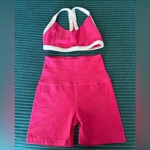 Beyond Yoga women’s hot pink set